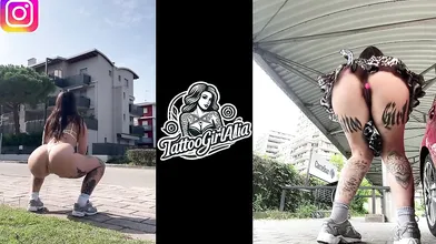 TikTok, Instagram model caught in a public place during a risky squirt !