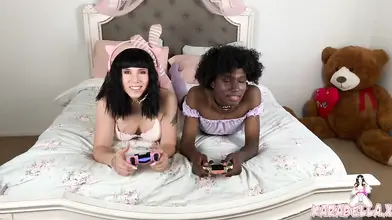 Gamer Girl CreamPie - Karabella